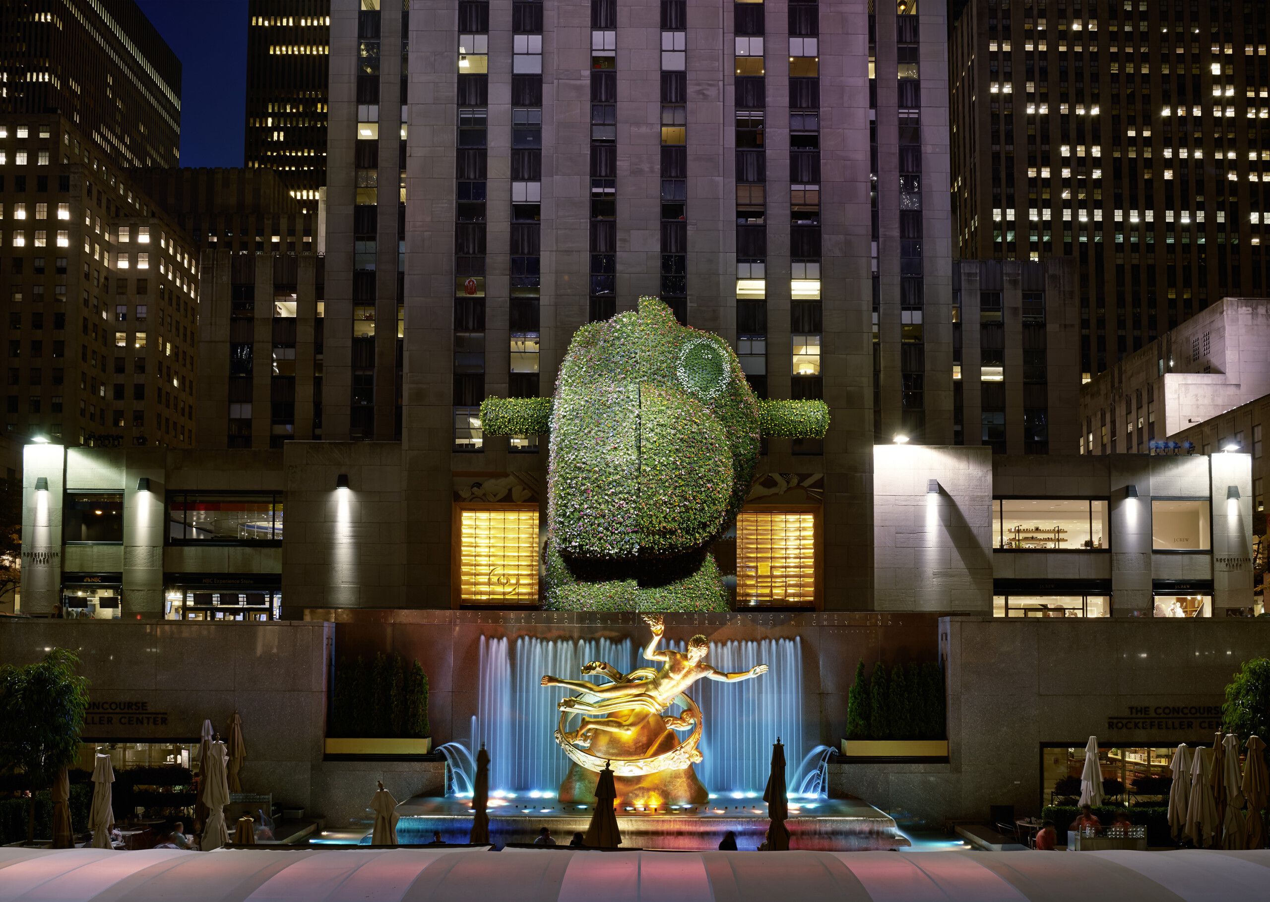 KOONS 2000.Split-Rocker (Rockefeller Center) D copy
