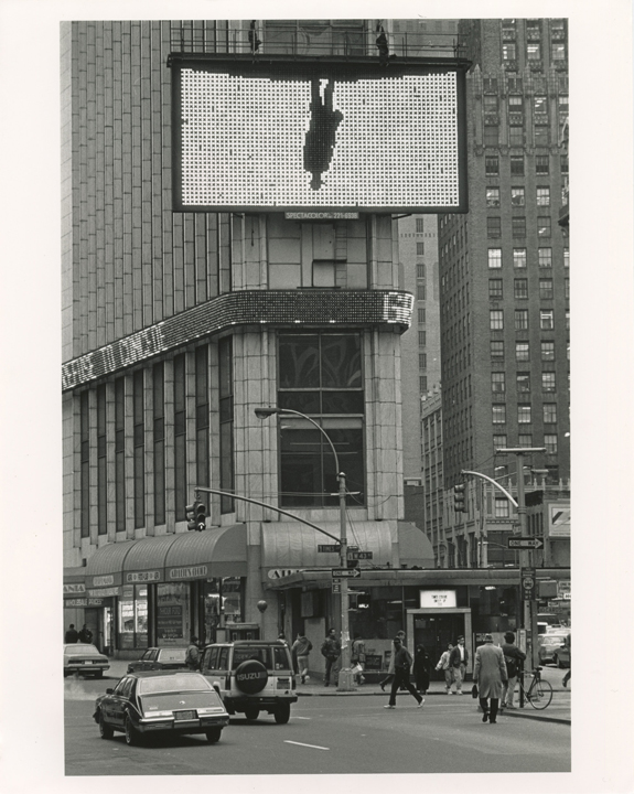 TiravanijaR 2781.jpg