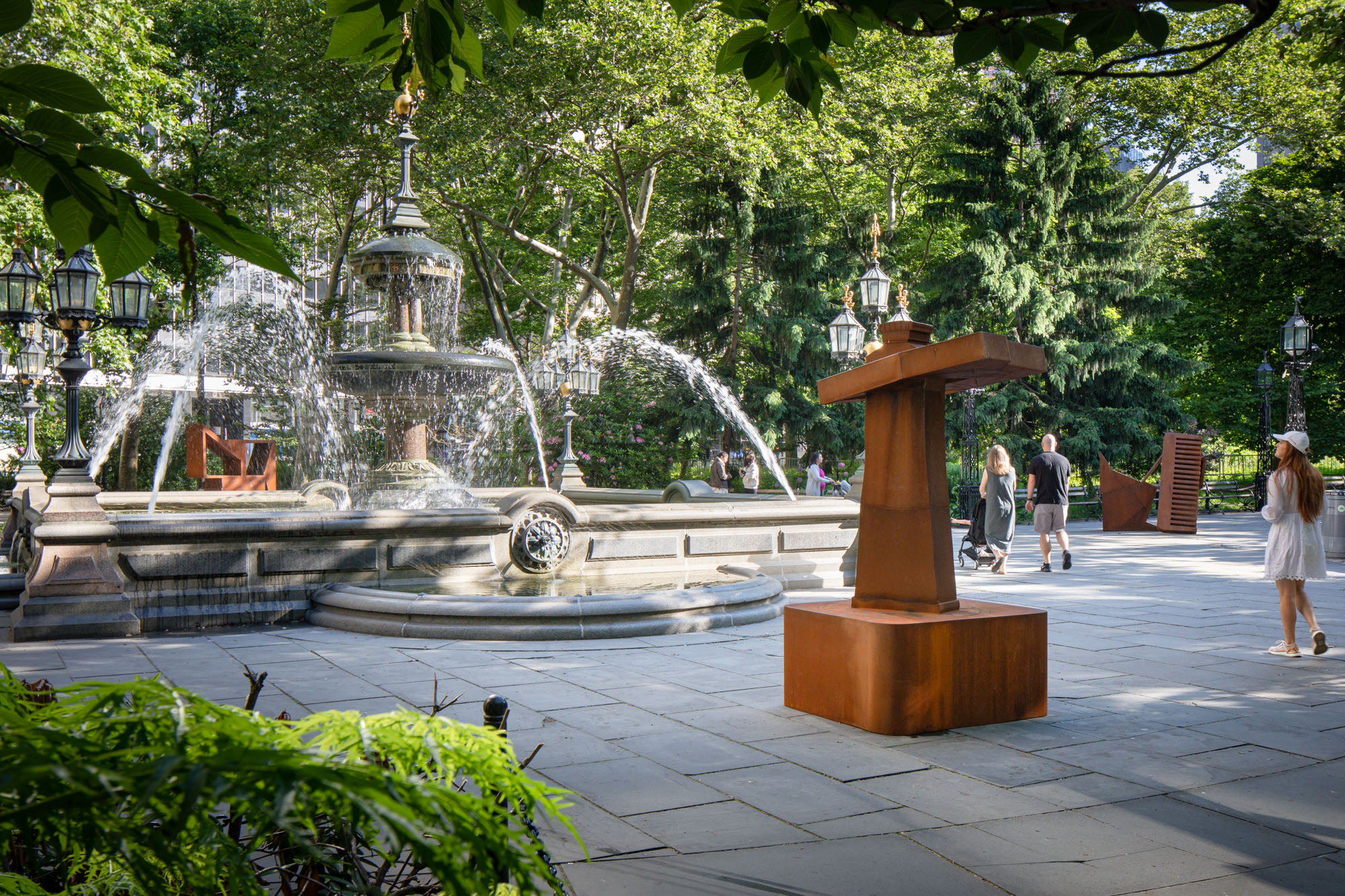 Wyatt Kahn, “Painting the Painter,” 2021