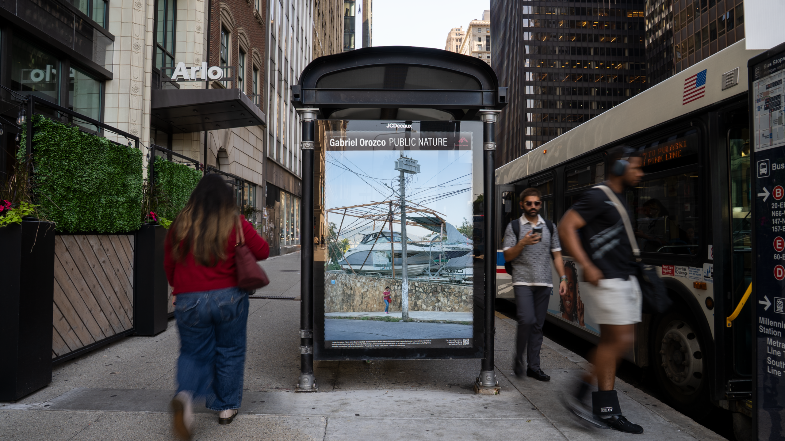 Yacht_At_The_Seafront_Chicago_1_v2